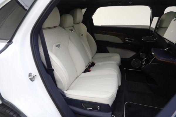 New 2023 Bentley Bentayga EWB Azure V8 for sale $292,110 at Bentley Greenwich in Greenwich CT 06830 28