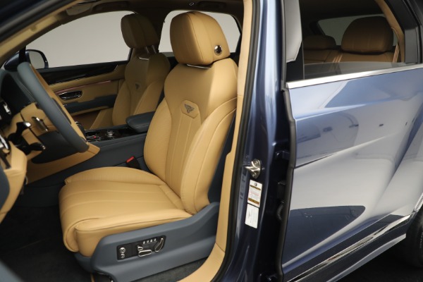 New 2023 Bentley Bentayga Hybrid for sale $250,740 at Bentley Greenwich in Greenwich CT 06830 23