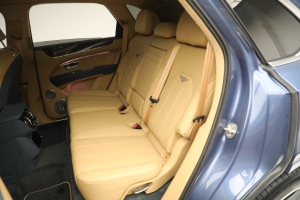 New 2023 Bentley Bentayga Hybrid for sale $250,740 at Bentley Greenwich in Greenwich CT 06830 25