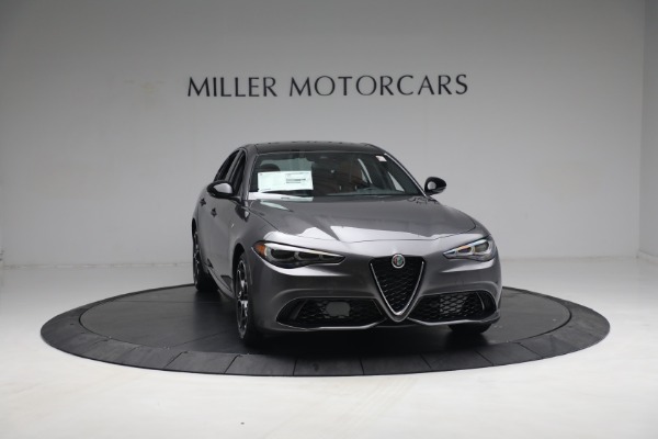 New 2024 Alfa Romeo Giulia Ti for sale $54,250 at Bentley Greenwich in Greenwich CT 06830 17