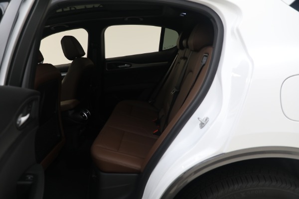 New 2024 Alfa Romeo Stelvio Ti for sale $54,570 at Bentley Greenwich in Greenwich CT 06830 27