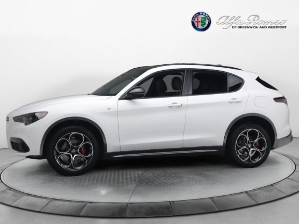 New 2024 Alfa Romeo Stelvio Ti for sale $57,420 at Bentley Greenwich in Greenwich CT 06830 4