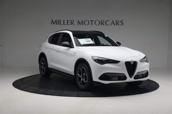 New 2024 Alfa Romeo Stelvio Veloce for sale Sold at Bentley Greenwich in Greenwich CT 06830 19