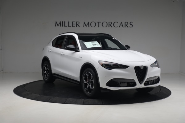 New 2024 Alfa Romeo Stelvio Veloce for sale $56,095 at Bentley Greenwich in Greenwich CT 06830 19