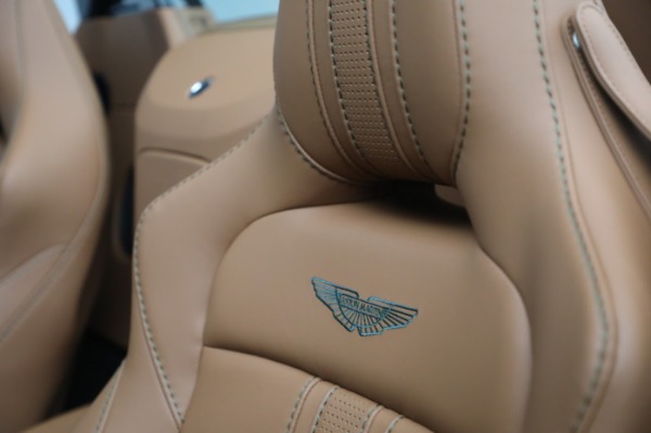 New 2023 Aston Martin Vantage V8 for sale $209,886 at Bentley Greenwich in Greenwich CT 06830 22