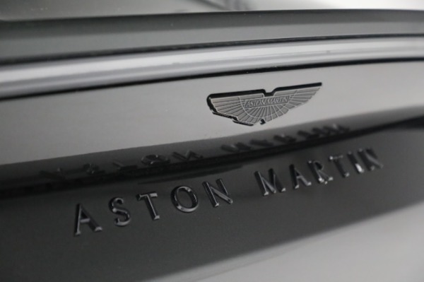New 2023 Aston Martin Vantage V8 for sale $209,886 at Bentley Greenwich in Greenwich CT 06830 28