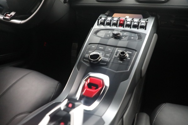 Used 2015 Lamborghini Huracan LP 610-4 for sale $219,900 at Bentley Greenwich in Greenwich CT 06830 24