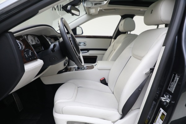 Used 2019 Rolls-Royce Ghost for sale $225,900 at Bentley Greenwich in Greenwich CT 06830 22