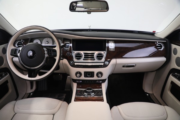 Used 2019 Rolls-Royce Ghost for sale $225,900 at Bentley Greenwich in Greenwich CT 06830 4