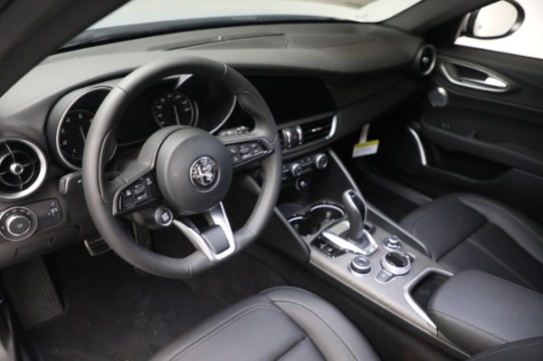 New 2023 Alfa Romeo Giulia Ti for sale Call for price at Bentley Greenwich in Greenwich CT 06830 25