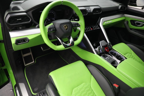 Used 2022 Lamborghini Urus for sale $269,900 at Bentley Greenwich in Greenwich CT 06830 12