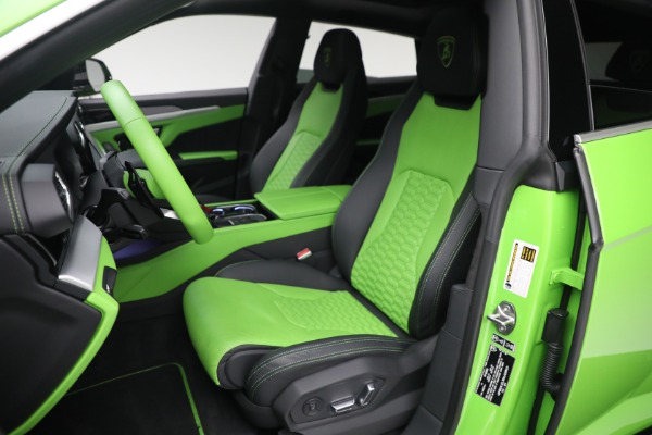 Used 2022 Lamborghini Urus for sale $269,900 at Bentley Greenwich in Greenwich CT 06830 14