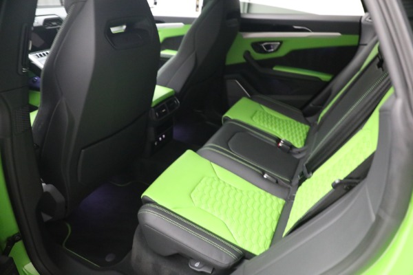 Used 2022 Lamborghini Urus for sale $269,900 at Bentley Greenwich in Greenwich CT 06830 18