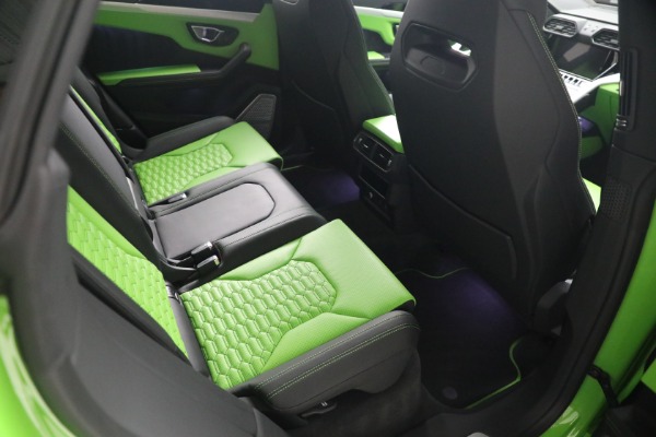Used 2022 Lamborghini Urus for sale $269,900 at Bentley Greenwich in Greenwich CT 06830 24