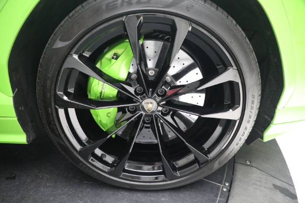 Used 2022 Lamborghini Urus for sale $269,900 at Bentley Greenwich in Greenwich CT 06830 28