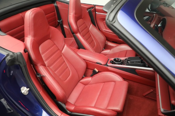 Used 2022 Porsche 911 Turbo S for sale $261,900 at Bentley Greenwich in Greenwich CT 06830 27