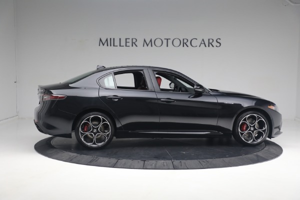New 2024 Alfa Romeo Giulia Veloce for sale $55,350 at Bentley Greenwich in Greenwich CT 06830 14