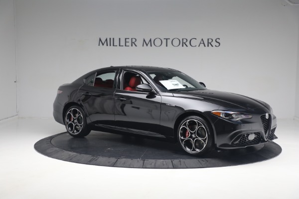 New 2024 Alfa Romeo Giulia Veloce for sale $55,350 at Bentley Greenwich in Greenwich CT 06830 17
