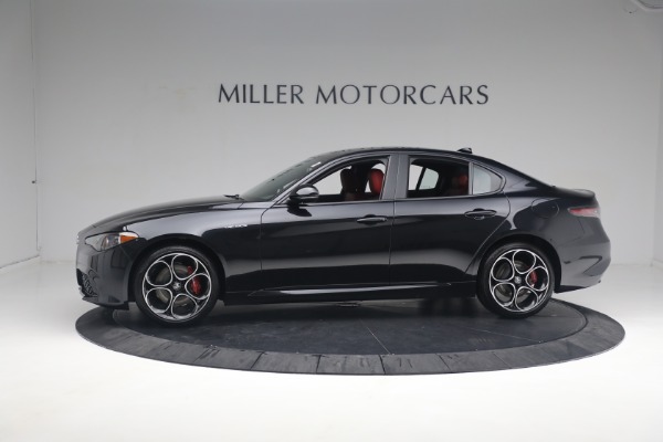 New 2024 Alfa Romeo Giulia Veloce for sale $55,350 at Bentley Greenwich in Greenwich CT 06830 4