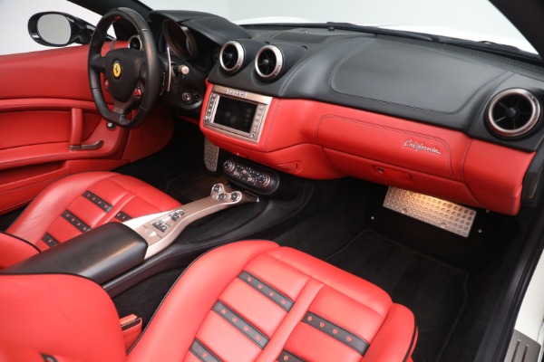 Used 2014 Ferrari California for sale $134,900 at Bentley Greenwich in Greenwich CT 06830 23