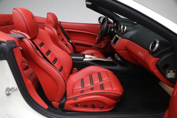 Used 2014 Ferrari California for sale $134,900 at Bentley Greenwich in Greenwich CT 06830 24