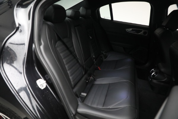 New 2024 Alfa Romeo Giulia Veloce for sale Sold at Bentley Greenwich in Greenwich CT 06830 28