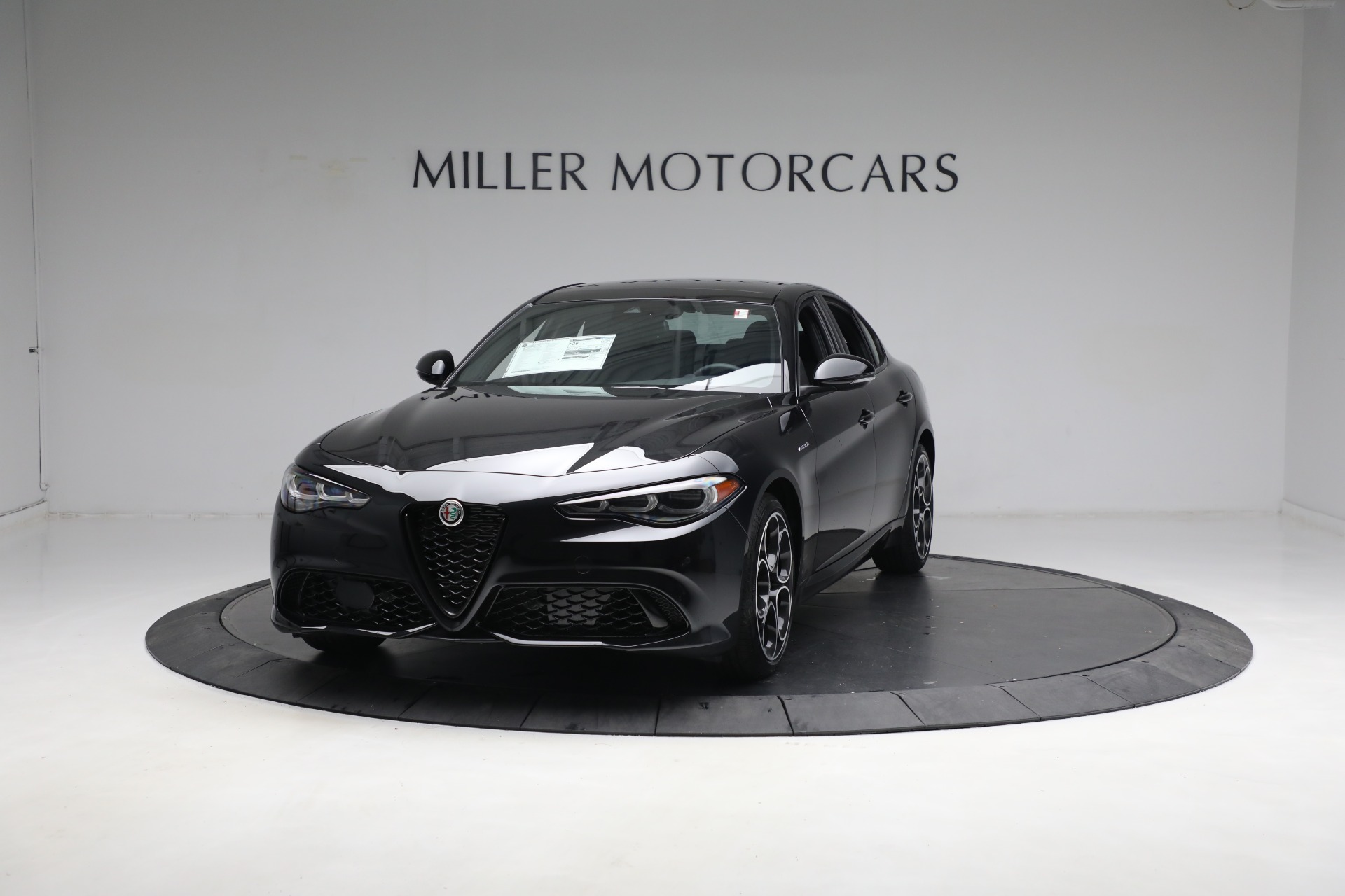 New 2024 Alfa Romeo Giulia Veloce for sale $54,600 at Bentley Greenwich in Greenwich CT 06830 1