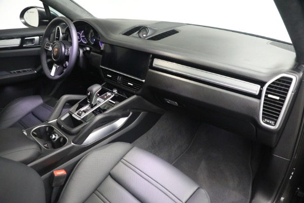 Used 2023 Porsche Cayenne Turbo Coupe for sale $149,900 at Bentley Greenwich in Greenwich CT 06830 17