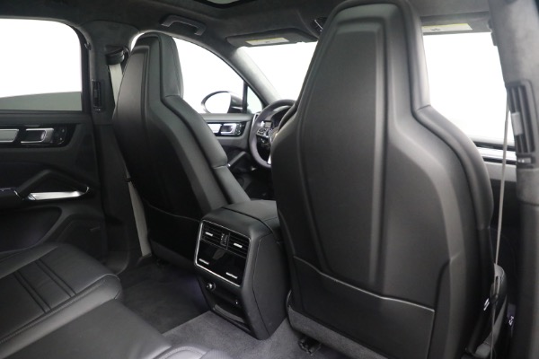 Used 2023 Porsche Cayenne Turbo Coupe for sale $149,900 at Bentley Greenwich in Greenwich CT 06830 21