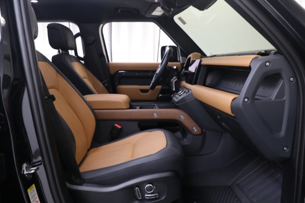 Used 2023 Land Rover Defender 130 X for sale $99,900 at Bentley Greenwich in Greenwich CT 06830 25