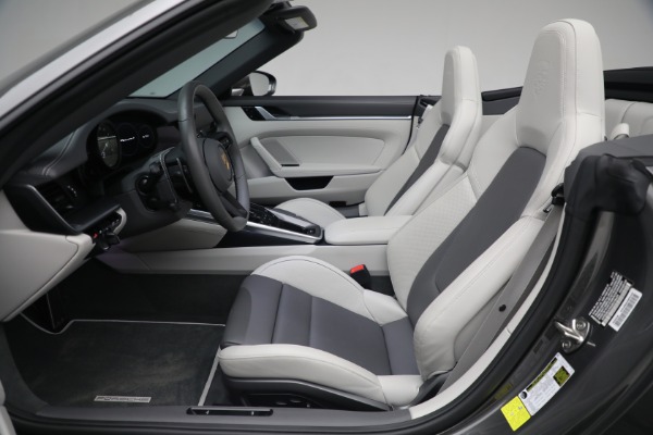 Used 2021 Porsche 911 Carrera S for sale $159,900 at Bentley Greenwich in Greenwich CT 06830 20