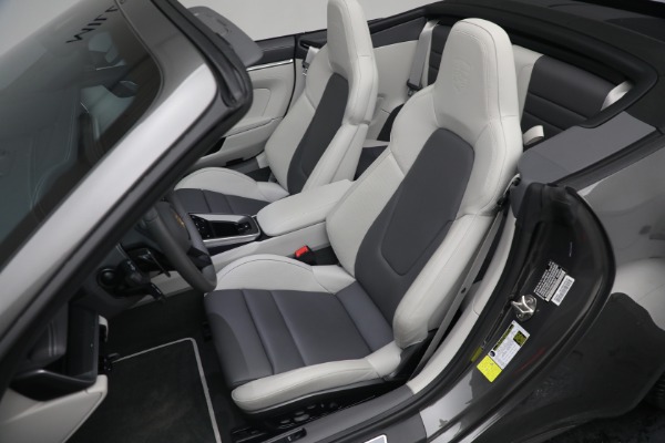 Used 2021 Porsche 911 Carrera S for sale $159,900 at Bentley Greenwich in Greenwich CT 06830 21