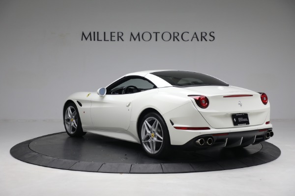 Used 2017 Ferrari California T for sale $151,900 at Bentley Greenwich in Greenwich CT 06830 15