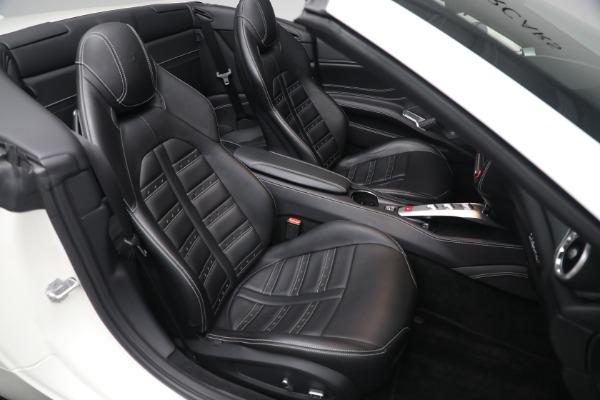 Used 2017 Ferrari California T for sale $151,900 at Bentley Greenwich in Greenwich CT 06830 24