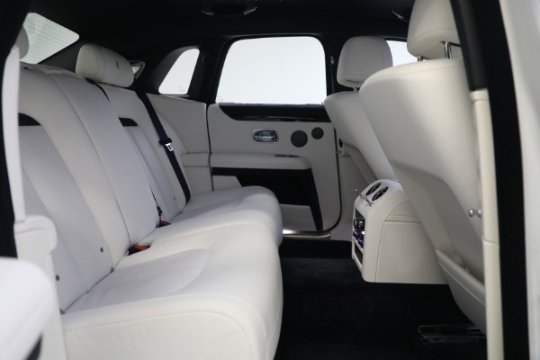 Used 2022 Rolls-Royce Ghost for sale $299,900 at Bentley Greenwich in Greenwich CT 06830 25