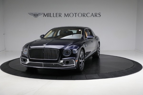 New 2024 Bentley Flying Spur V8 | Greenwich, CT