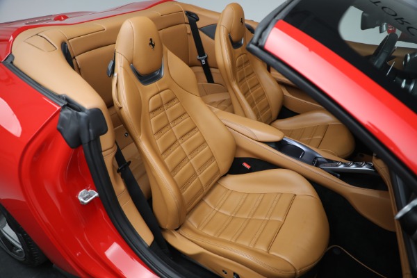 Used 2019 Ferrari Portofino for sale $221,900 at Bentley Greenwich in Greenwich CT 06830 24