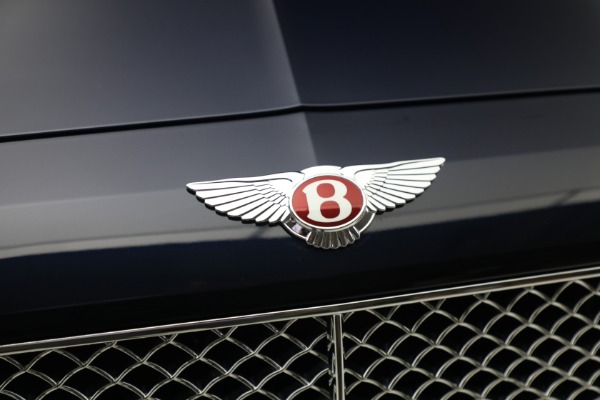 Used 2015 Bentley Flying Spur V8 for sale Sold at Bentley Greenwich in Greenwich CT 06830 14