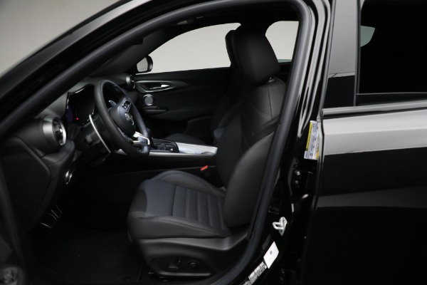 Used 2024 Alfa Romeo Tonale Veloce for sale Call for price at Bentley Greenwich in Greenwich CT 06830 15