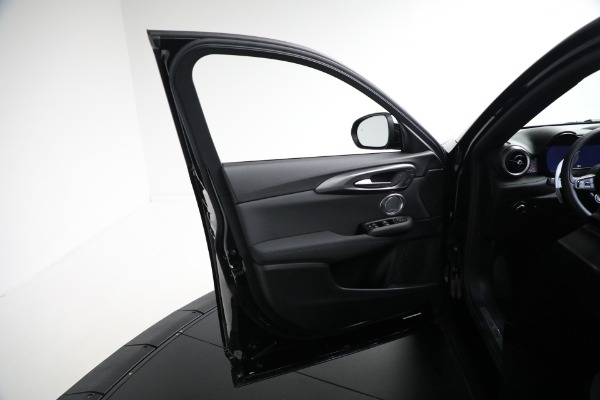 Used 2024 Alfa Romeo Tonale Veloce for sale Call for price at Bentley Greenwich in Greenwich CT 06830 17