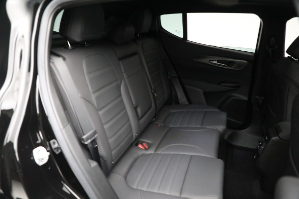 Used 2024 Alfa Romeo Tonale Veloce for sale Call for price at Bentley Greenwich in Greenwich CT 06830 22