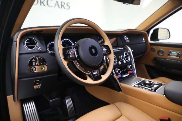 New 2024 Rolls-Royce Cullinan for sale Sold at Bentley Greenwich in Greenwich CT 06830 15