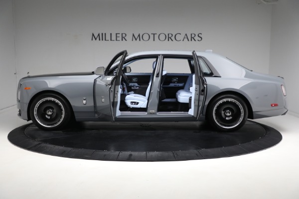New 2024 Rolls-Royce Phantom for sale Sold at Bentley Greenwich in Greenwich CT 06830 5