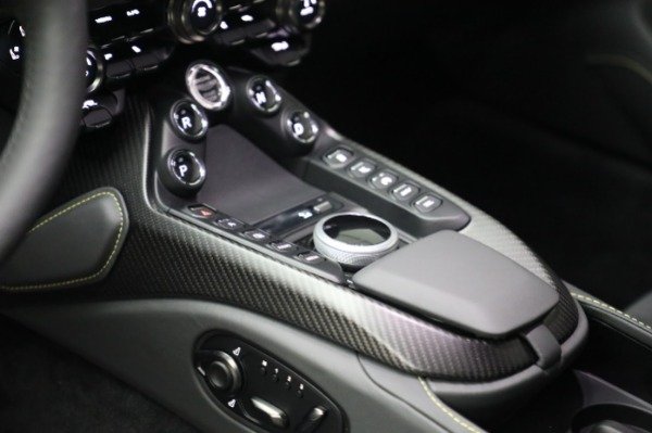 New 2023 Aston Martin Vantage V8 for sale $184,986 at Bentley Greenwich in Greenwich CT 06830 18