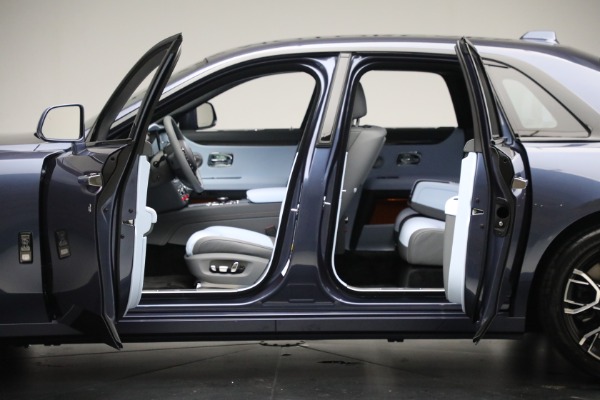 New 2024 Rolls-Royce Black Badge Ghost for sale $458,375 at Bentley Greenwich in Greenwich CT 06830 9