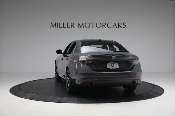 New 2024 Alfa Romeo Giulia Ti for sale $51,870 at Bentley Greenwich in Greenwich CT 06830 10