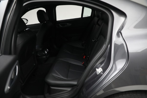 New 2024 Alfa Romeo Giulia Ti for sale $51,870 at Bentley Greenwich in Greenwich CT 06830 28