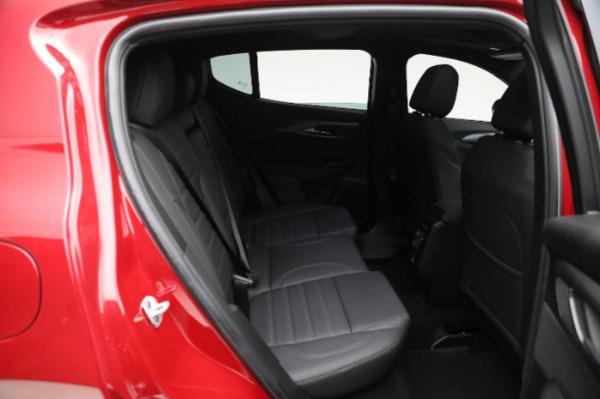 New 2024 Alfa Romeo Tonale Veloce for sale Sold at Bentley Greenwich in Greenwich CT 06830 25