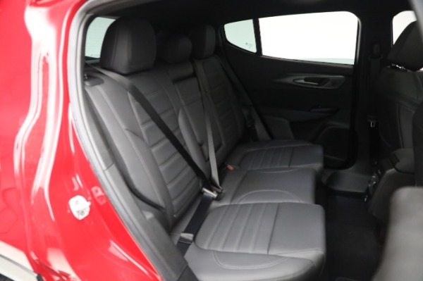 New 2024 Alfa Romeo Tonale Veloce for sale Sold at Bentley Greenwich in Greenwich CT 06830 27