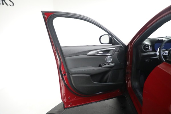 New 2024 Alfa Romeo Tonale Veloce for sale Sold at Bentley Greenwich in Greenwich CT 06830 28